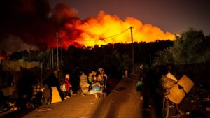 Bei einem erneuten Feuer werden weitere Teile des Flüchtlingslagers Moria zerstört. Foto: AFP/ANGELOS TZORTZINIS