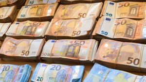 Der Finanzminister hat mehr Geld zur Verfügung als erwartet. Foto: dpa/Silas Stein