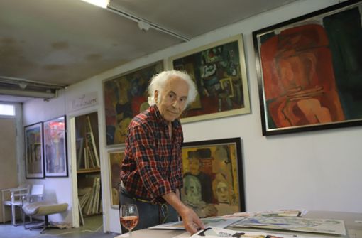 Pebe Bader in seinem Atelier in der Fellbacher Eisenbahnstraße im Mai 2018. Foto: Patricia Sigerist