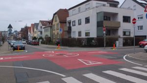 Das Fellbacher Radkonzept wurde mit Kreuzungen, Querungen und knallig leuchtenden Aufstrichen versehen. Foto: Presseamt Fellbach