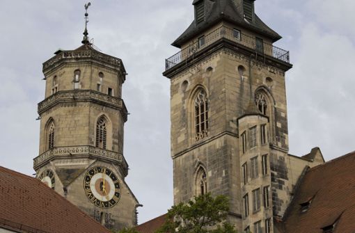 Bis Dienstag standen die Zeiger  auf 5 Uhr. Jetzt läuft die Uhr der Stiftskirche wieder. Foto: Lichtgut/Leif Piechowski