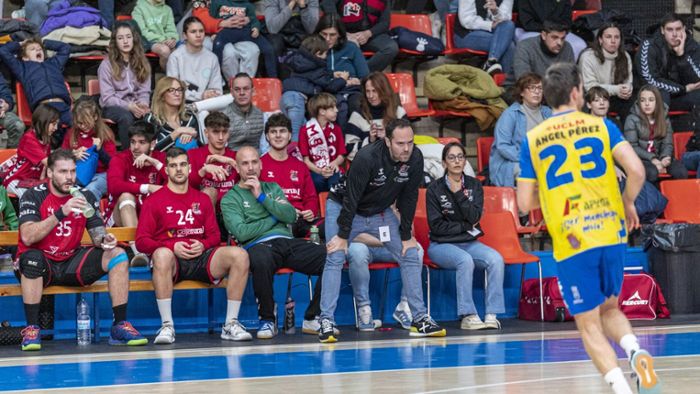 Ex-Trainer des TVB Stuttgart: Was macht eigentlich Handball-Coach Roi Sanchez?