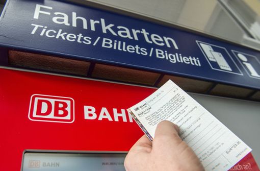 Die mutmaßlichen Betrüger sollen bei der Deutschen Bahn AG einen geschätzten Schaden im hohen fünfstelligen Bereich verursacht haben. Foto: dpa