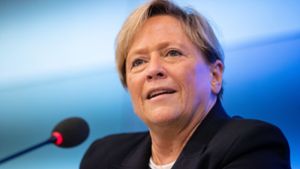 Vor den Bund-Länder-Beratungen hat sich Susanne Eisenmann zu einer Verschärfung des Lockdowns geäußert. (Archivbild) Foto: dpa/Christoph Schmidt
