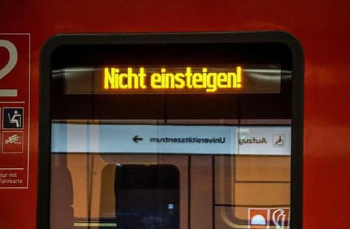 Der S-Bahn-Verkehr ist am Dienstagmorgen rund um den Hauptbahnhof aus dem Takt geraten. Foto: dpa