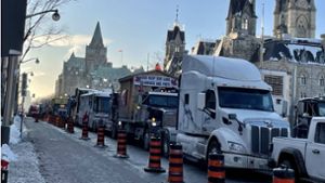 Die Lastwagenfahrer blockieren die Straßen der kanadischen Hauptstadt Ottawa. Foto: Imago/Xinhua/Lin Wei
