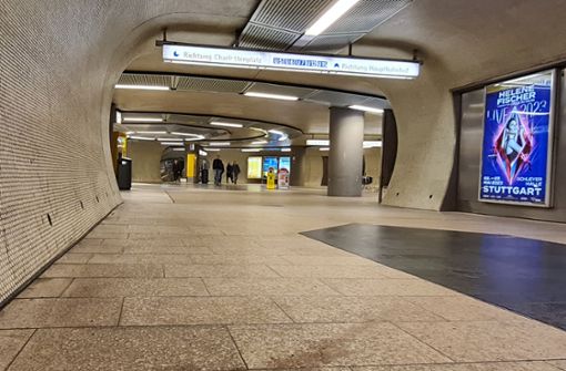 An der unterirdischen Stadtbahn-Haltestelle Schlossplatz kam es zu einem Streit, der nun die Zeugen entzweit. Foto:  