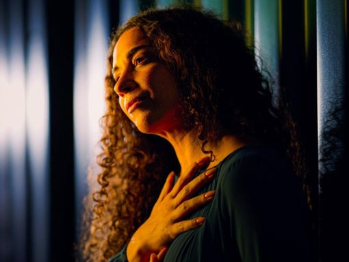 Nadja Benaissa übernimmt die Rolle der Maria bei Die Passion. Foto: RTL / Pascal Bünning