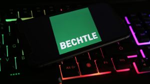Logo der Bechtle AG. Foto: Ralf Liebhold / shutterstock.com