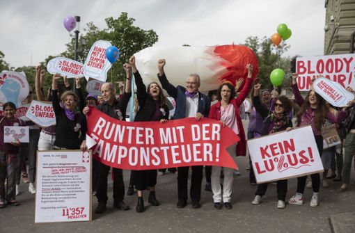 In letzter Zeit häufte sich der Protest gegen die 19-Prozent-Besteuerung von Tampons und Binden (Archivbild). Foto: dpa/Peter Klaunzer