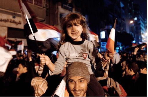 Ein Bild aus guten Zeiten: Kairo feiert im Februar 2011 den Rücktritt des Staatspräsidenten Hosni Mubarak. Foto: picture alliance / Photoshot