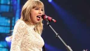 Sie steht auf Platz 1! Taylor Swift, US-amerikanische Sängerin, hat im Jahr 2013 am meisten für wohltätige Zwecke getan, so die Organisation Dosomething.org. Foto: Invision