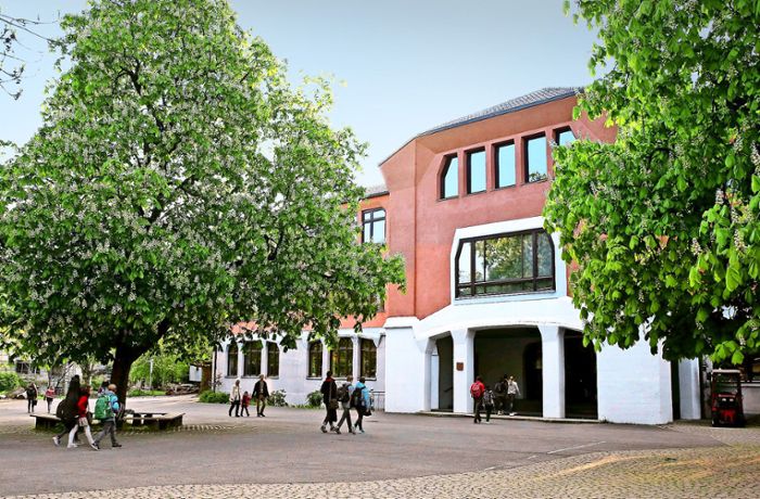Waldorfschule in  Stuttgart: Schläge, Tritte, Mobbing – ehemaliger Waldorflehrer vor Gericht