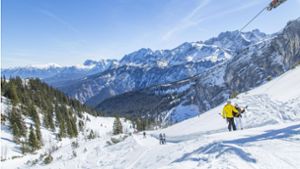 Das Skigebiet Garmisch Classic. Foto: imago images/imagebroker/imageBROKER/Hans-Werner Rodrian
