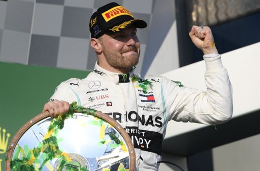 Überraschungssieger in Melbourne: Valtteri Bottas fährt den ersten Sieg der neuen Formel-1-Saison ein. Foto: AP