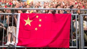Chinesische Fans: Bald ein gewohntes Bild in der Regionalliga Südwest? Foto: dpa