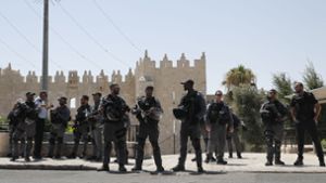 Israelische Sicherheitskräfte bewachen die Jerusalemer Altstadt. Foto: AFP