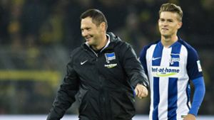 Der junge Maximilian Mittelstädt (re.) mit Hertha-Trainer Pal Dardai in der Saison 2016/2017. Foto: imago/r