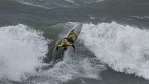 Der 14-jährige Noah Hoch ist fast täglich in den Wellen. Foto: Stéphane Beaussier