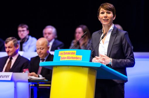 Judith Skudelny, Generalsekretärin der FDP Baden-Württemberg, spricht  beim Landesparteitag 2018 in der Schwabenlandhalle Foto: dpa/Christoph Schmidt