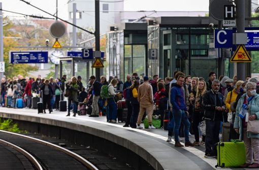 Wie kam es zu den Ausfällen bei der Deutschen Bahn? Foto: AFP/JOHN MACDOUGALL