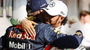 Max Verstappen (li.) ist auf der Rennstrecke derzeit der härteste Rivale von Weltmeister Lewis Hamilton. Foto: Getty Images