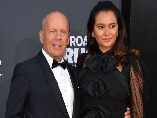 Seit 2009 ist Bruce Willis mit Emma Heming-Willis verheiratet. Das Paar hat zwei Töchter. Foto: 2018 Featureflash Photo Agency/Shutterstock.com