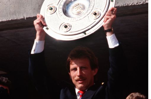 Meistermacher 1992: VfB-Trainer Christoph DaumChristoph Daum war von 1990 bis 1993 Trainer des VfB. Foto: dpa/Baumann
