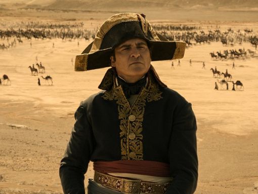 Joaquin Phoenix gibt auch als Napoleon Bonaparte wieder alles. Foto: Sony Pictures/Apple Original Films