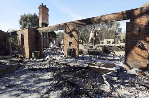 Das Haus von Thomas Gottschalk ist vollständig niedergebrannt. Foto: AP
