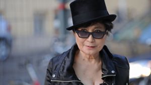 Yoko Ono will erneut durch eine Unterlassungserklärung die Umbenennung einer Hamburger Kneipe erwirken. Foto: dpa-Zentralbild