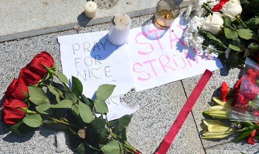 Weltweit trauern Menschen um die Opfer von Nizza. Foto: AFP