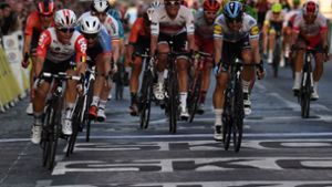 Die Tour de France wurde bisher noch nicht abgesagt – findet das Radrennen daher im Sommer statt? Foto: AFP/JEFF PACHOUD