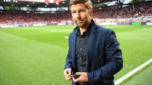 Thomas Hitzlsperger muss den VfB Stuttgart durch eine schwierige Zeit führen. Foto: dpa/Jörg Carstensen