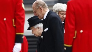 Mit großem Zeremoniell und militärischen Ehren hat Großbritannien seiner früheren Premierministerin die letzte Ehre erwiesen. Unter den Trauergästen waren auch die Queen und Prinz Philip. Foto: dpa