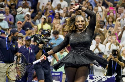 Serena Williams nach ihrem Sieg Foto: dpa/John Minchillo