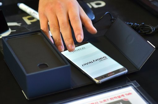 Laut Samsung kann das Galaxy Note 7 von Montag an umgetauscht werden. Foto: AFP