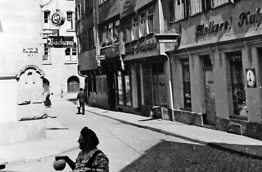 Die Ecke Ilgen-/Sonnenstraße ist eine von vielen verschwundenen Straßenecken in der Stuttgarter Altstadt: Die Bildergalerie zeigt viele weitere nicht mehr erhaltene Straßen.Foto: Stadtarchiv Stuttgart Foto:  