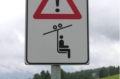 An einem Sessellift in Österreich ist es zu einem schweren Unfall gekommen (Symbolbild). Foto: IMAGO/Panthermedia/Aje
