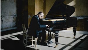 Der Pianist Kirill Gerstein Foto: Marco Borggreve