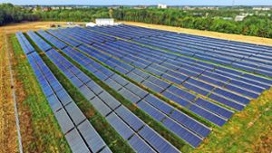 Die große Solaranlage im brandenburgischen  Senftenberg ist Vorbild für den geplanten Energiepark am Ludwigsburger Römerhügel. Foto: dpa