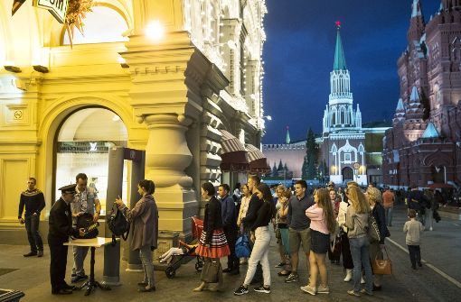 Mehr als 130 Bombendrohungen gingen bei den Behörden in Moskau ein. Foto: AP