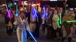 Auch Jedi-Ritter marschierten auf der Hollywood Christmas Paradein Hollywood. Foto: AFP/MARK RALSTON