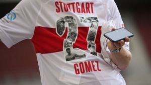 Mario Gomez ist beim VfB Stuttgart jetzt Geschichte, da er seine Karriere beendet hat. Doch möglichst bald sollen neue Talente in die Fußstapfen des ehemaligen Torjägers treten. Foto: Bauman