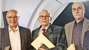 Horst Ruoss,  Manfred Ehringer und Michael Kühner (v.li.) sind am Montag als Sportpioniere 2017 geehrt worden. Foto: Lichtgut/Max Kovalenko