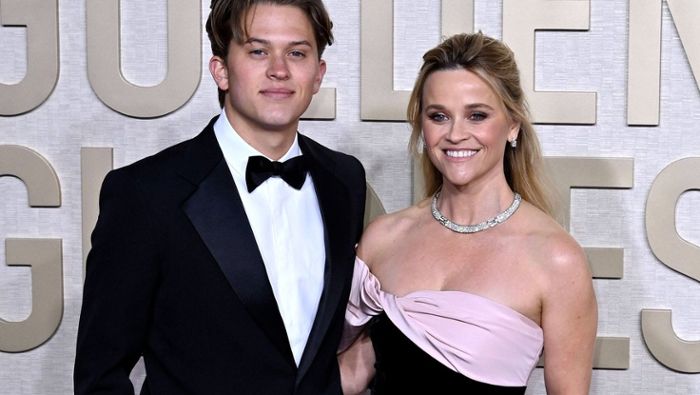 Reese Witherspoon kam mit ihrem Sohn zu den Golden Globes