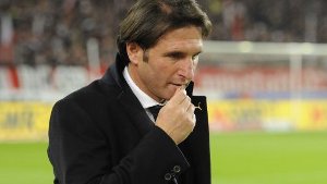 Bruno Labbadia muss sich entscheiden: Setzt der VfB-Trainer im letzten Spiel vor der Winterpause auf eine linke Offensivkraft oder ein Bundesliga-Greenhorn? Foto: dapd