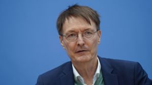 Gesundheitsminister Lauterbach will Vorsorgeuntersuchungen in Apotheken ermöglichen. Foto: IMAGO/Bernd Elmenthaler/IMAGO/Bernd Elmenthaler