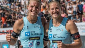 Kim Behrens (li.) und Cinja Tillmann hatten in dieser Saison nicht immer Grund, gut gelaunt zu sein. Foto: imago/Beautiful Sports