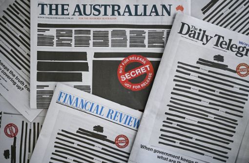 Einige der geschwärzten Titelseiten in australischen Tageszeitungen Foto: dpa/Lukas Coch